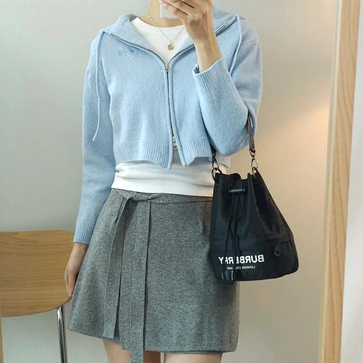(F)FAD 여성 니트 크롭 후드 투웨이 집업 스카이블루 M16W1818