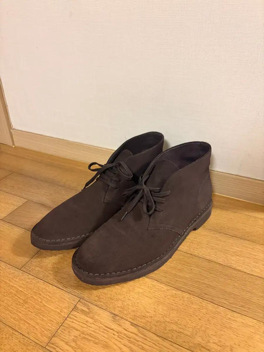 유니클로 처카 데저트 부츠 다크 브라운 (280 사이즈)