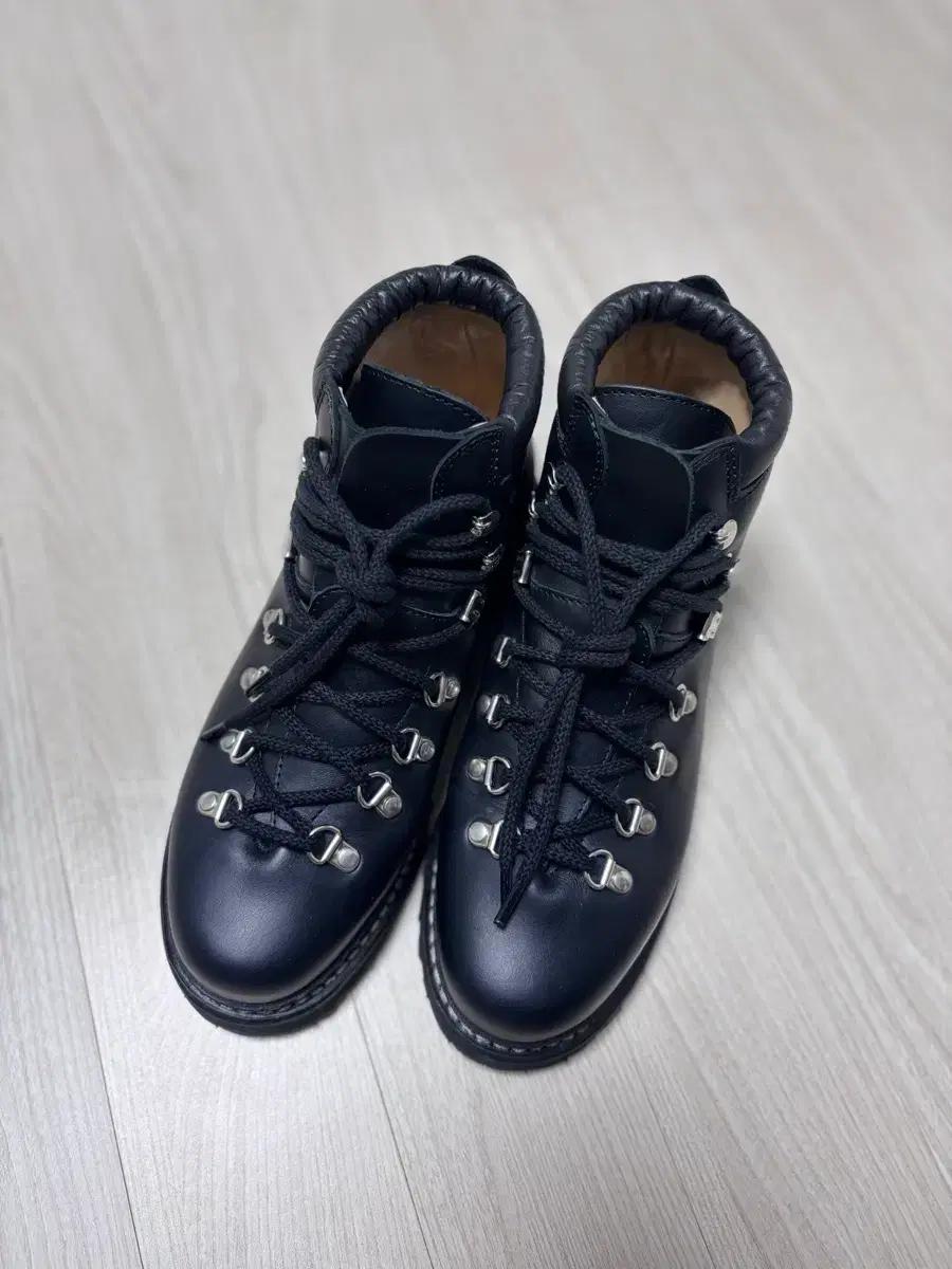 파라부트 아보리아즈 uk6.5 블랙