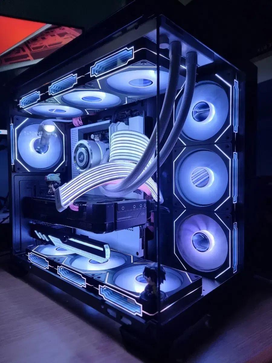 게이밍용 고사양 컴퓨터 5800X3D RTX 4070 판매합니다.