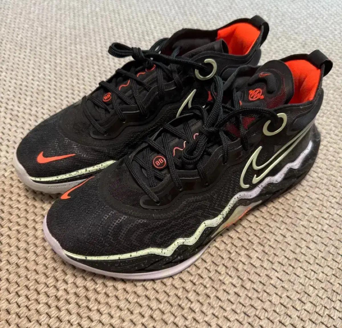 나이키 농구화 지티런 280