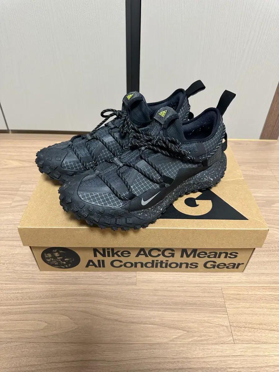 285 나이키 ACG 마운틴플라이 로우 고어텍스 SE 스모크그레이