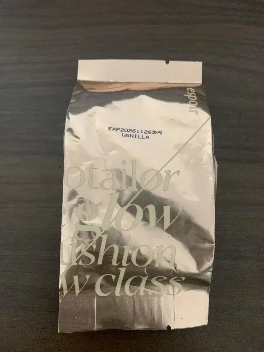 에스쁘아 프로테일러 비글로우 쿠션 뉴클래스 리필 바닐라 컬러