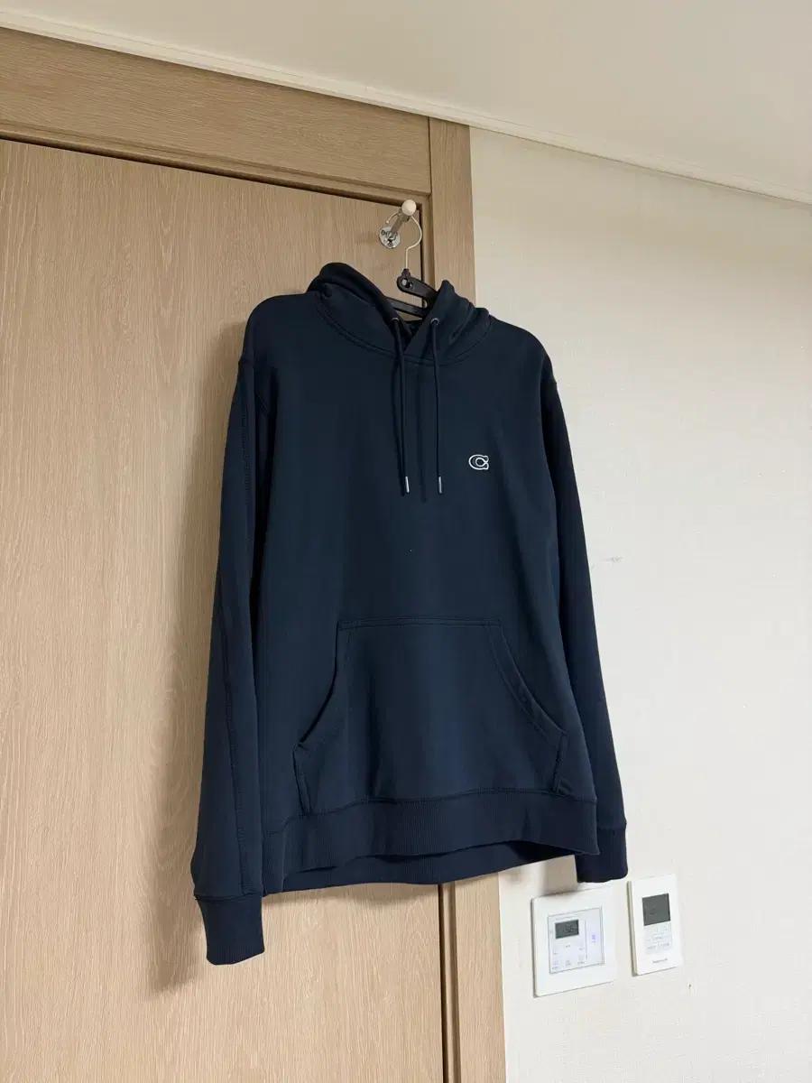 코치 후드티