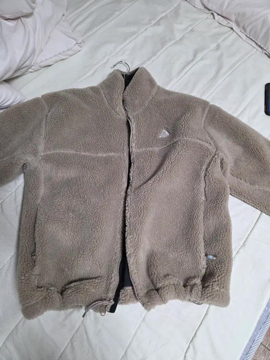 나이키 acg 캔웰 글레이셔 플리스 자켓 팝니다L사이즈