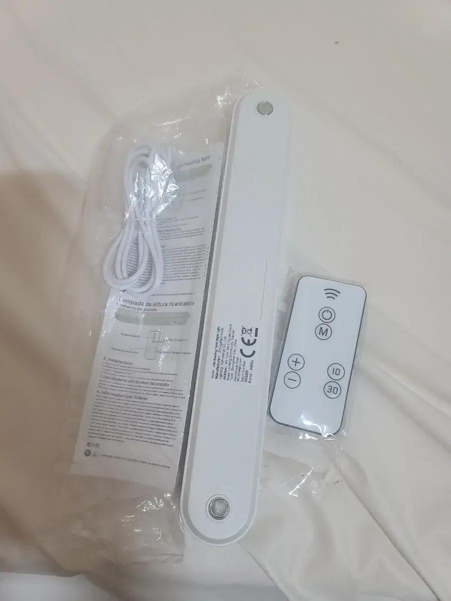 AMILL LED 독서등 테이블 램프 + 리모컨