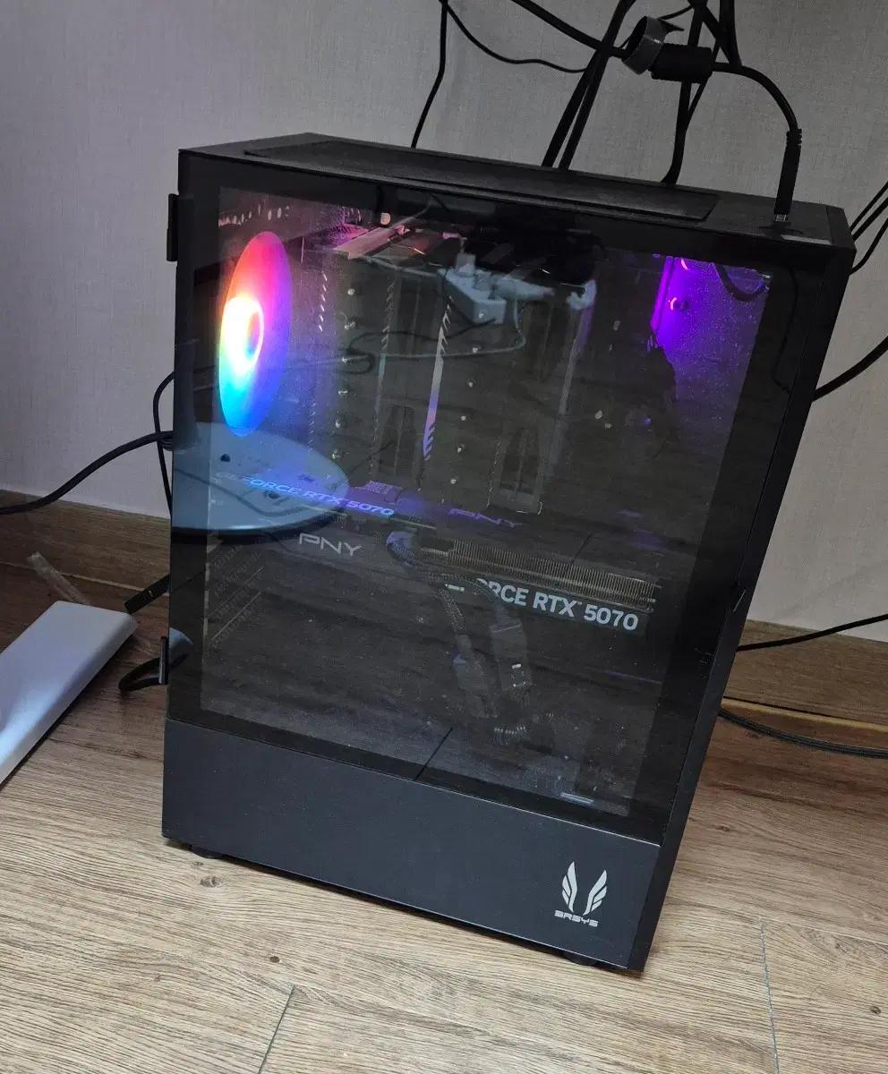 7800x3d 5070 본체 판매합니다.