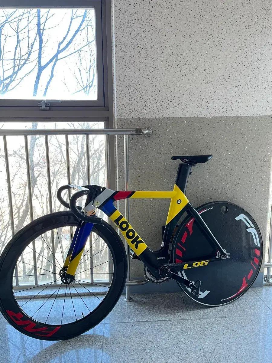 룩l96 판매합니다