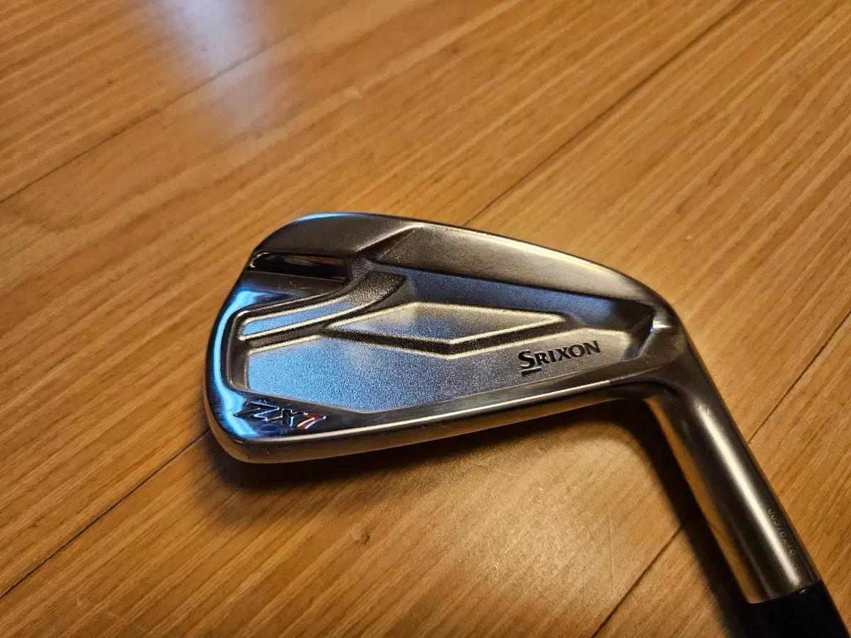 스릭슨 ZX7 4번 아이언 다골 S200 DST 커버포함