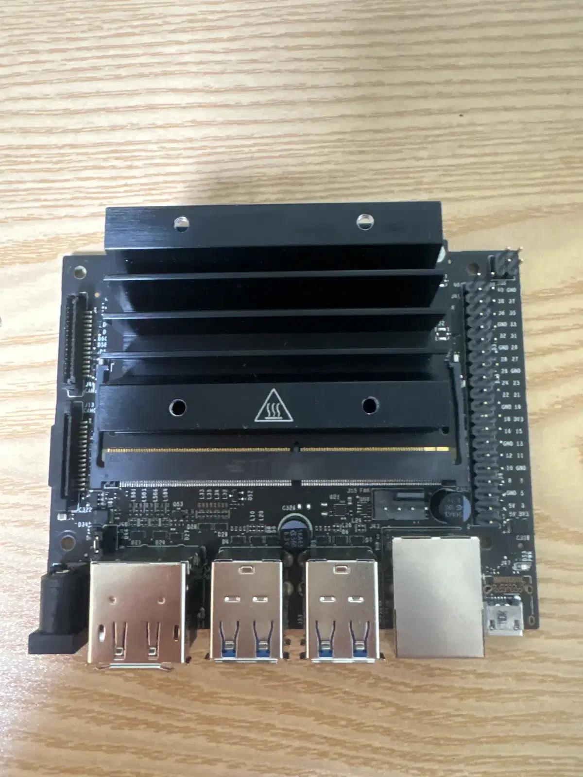 jetson nano develop kit 입니다