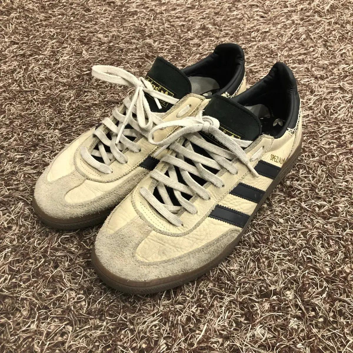 280 아디다스 스페지알 핸드볼 스니커즈