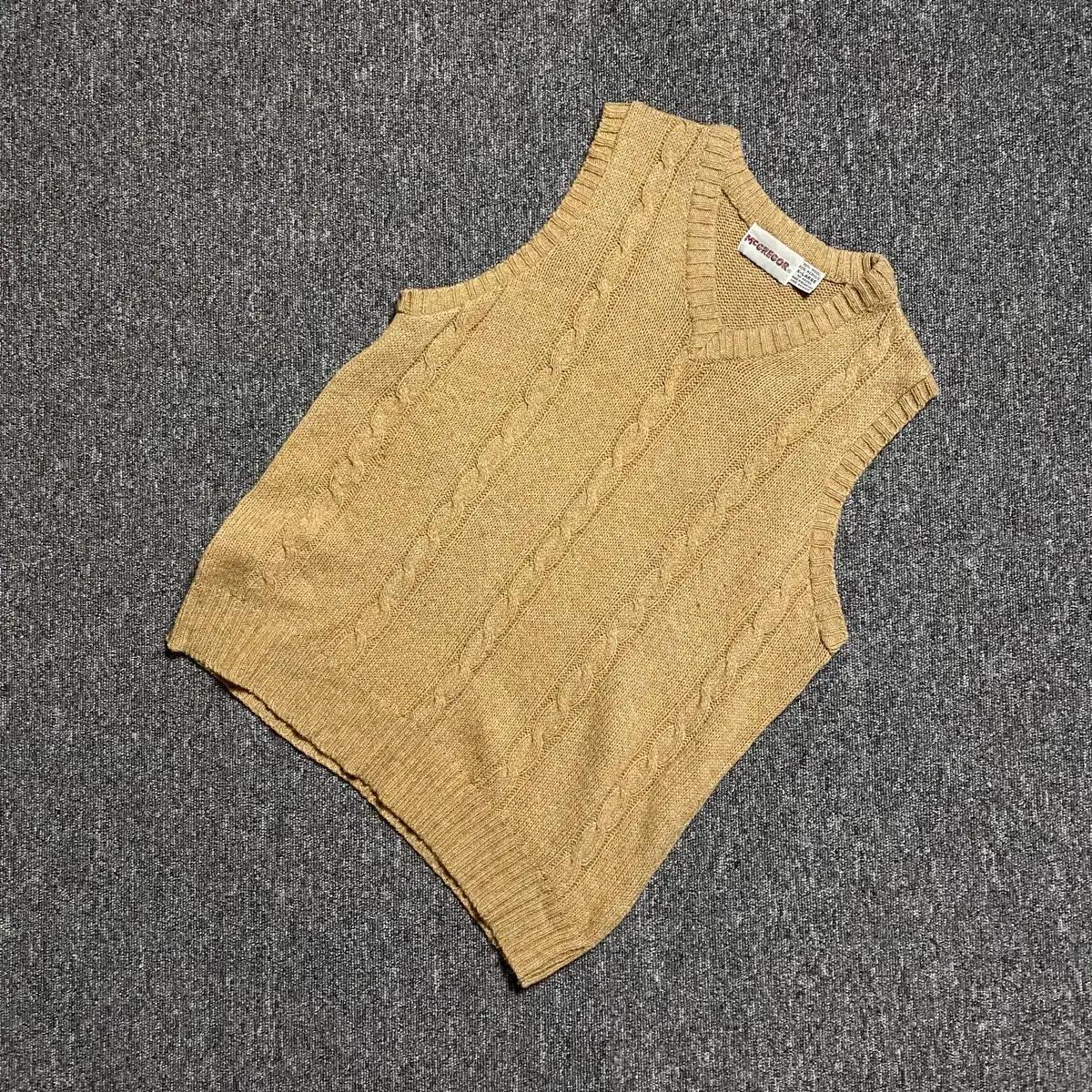 McGregor Cable knit Vest