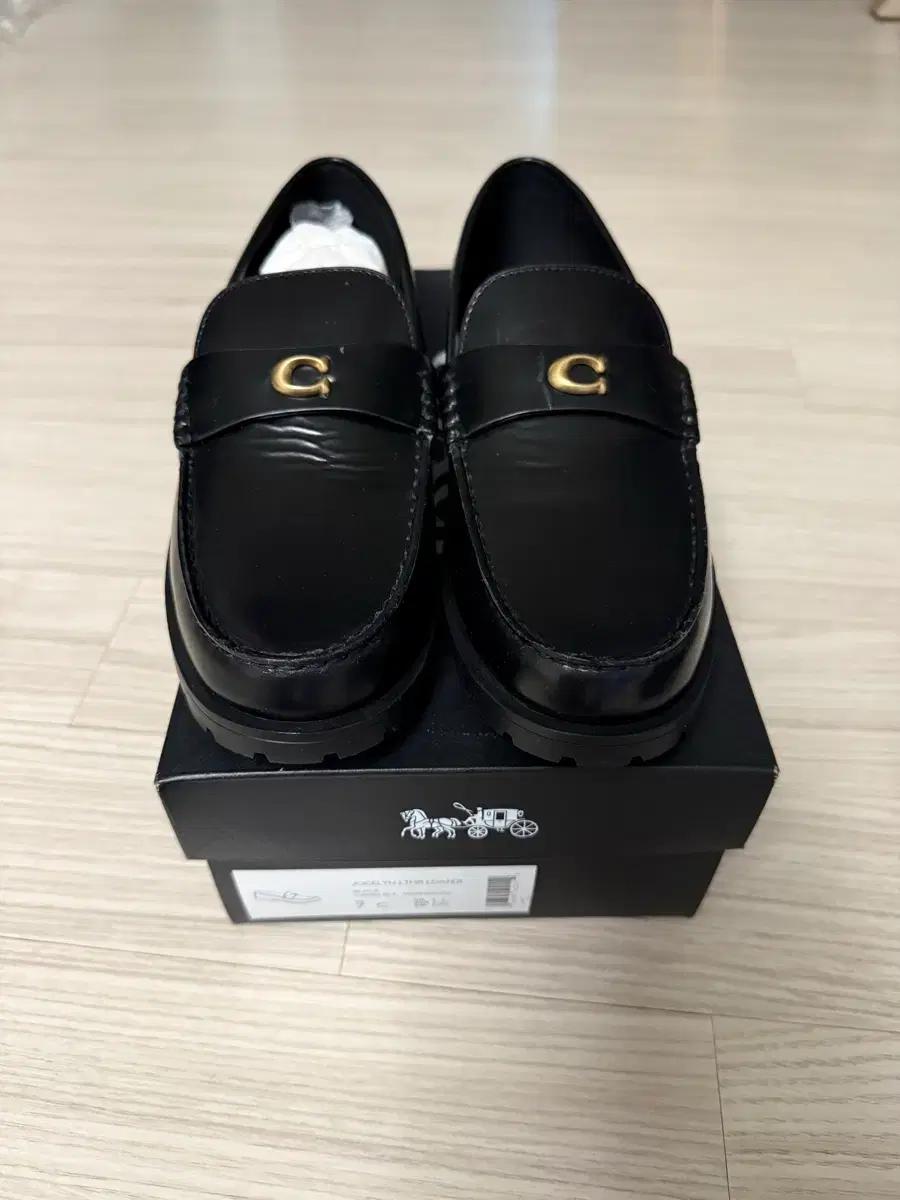 Coach 코치 조셀린 블랙 로퍼 새상품