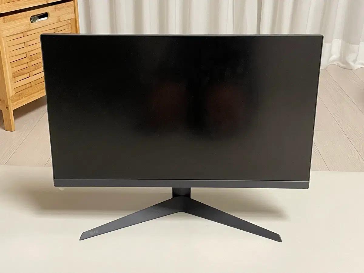 LG 울트라기어 24인치 게이밍 주사율 180Hz 모니터