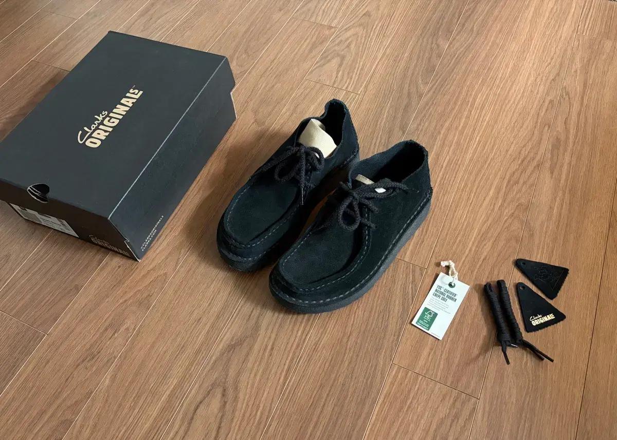 Clarks 클락스 데저트 노마드 블랙 스웨이드