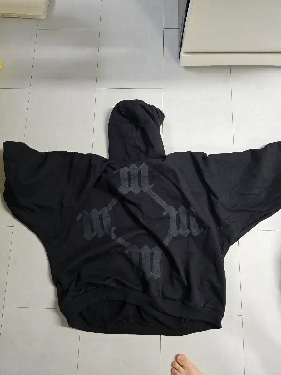 yeezy hd-01 후드 블랙, 화이트