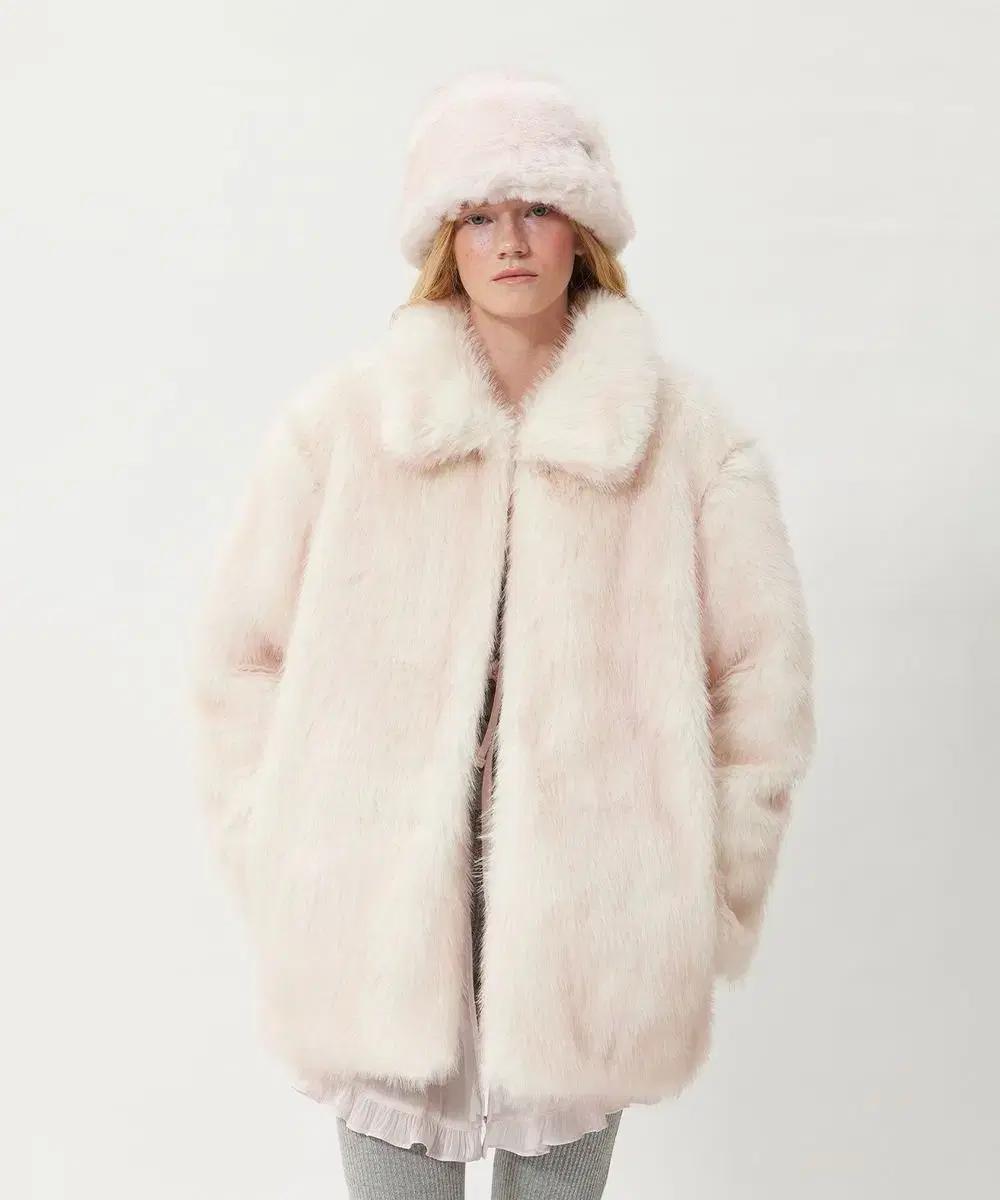 포그던 Haze Fur Jacket (pink)
