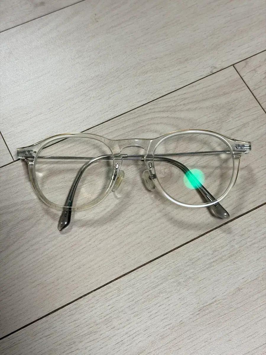 젠틀몬스터 코즈모 C1