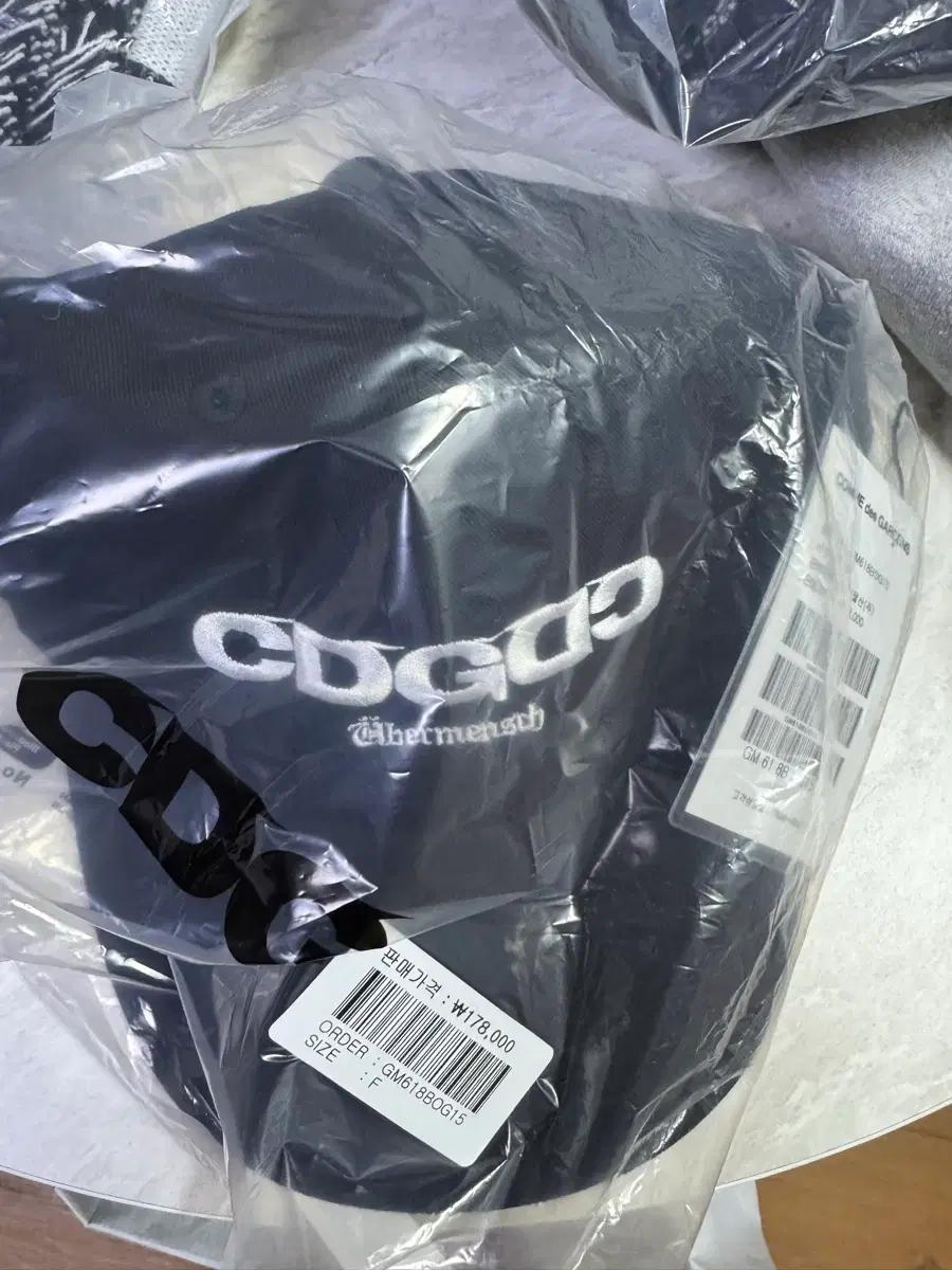 GD CDG 모자