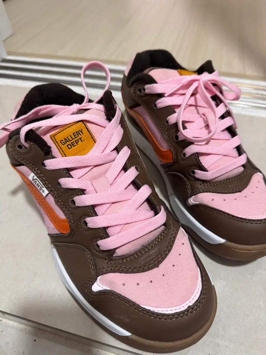 Vans Gallery Dept 스케이트 슈즈 핑크/브라운