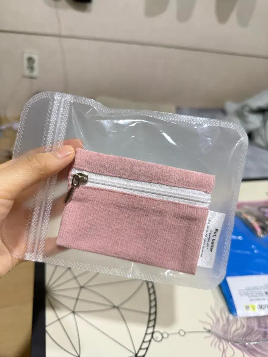 소품샵 천 카드지갑 새상품 교신 에이블리