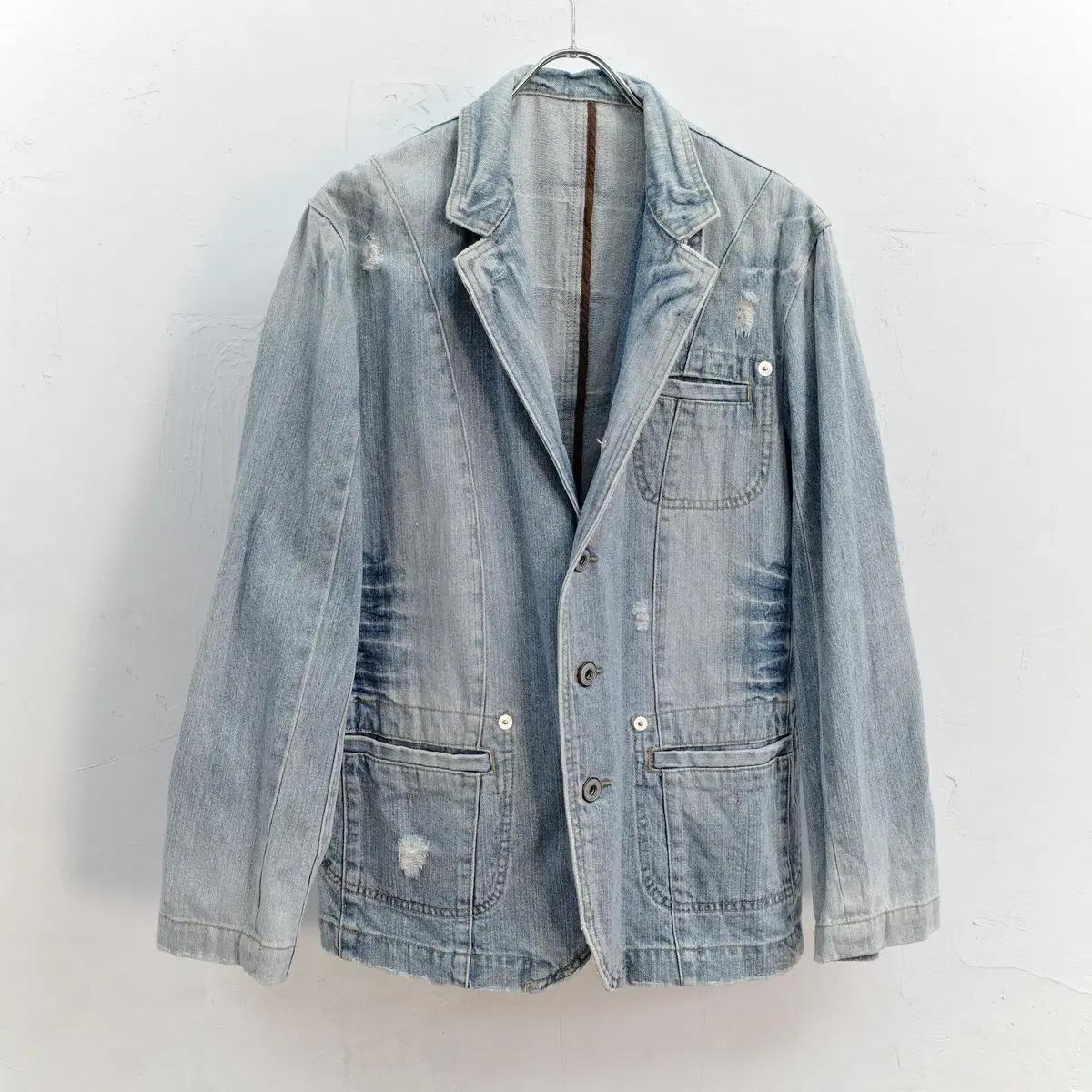 Damage Washing Denim Jacket