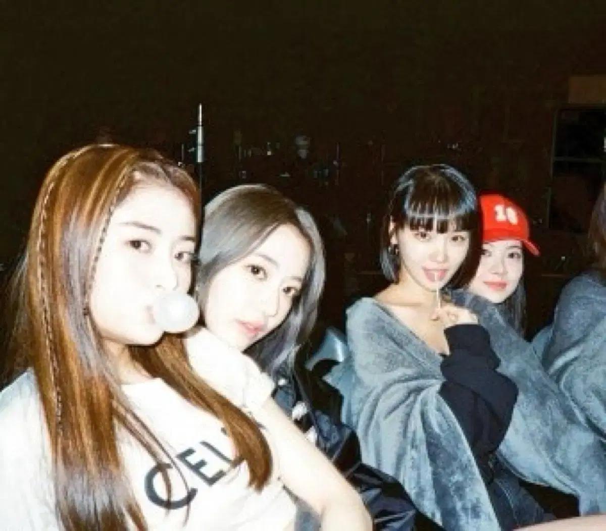 르세라핌 피어레스 안티프레자일 앨범 일괄 싸게 올려요