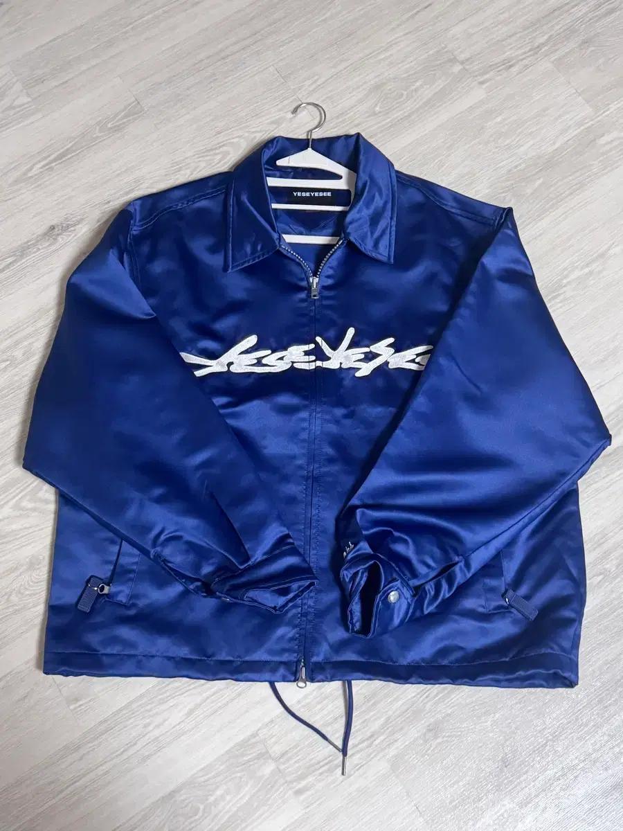 [새 상품]예스아이씨 L사이즈 Chain Stitch Logo Coach