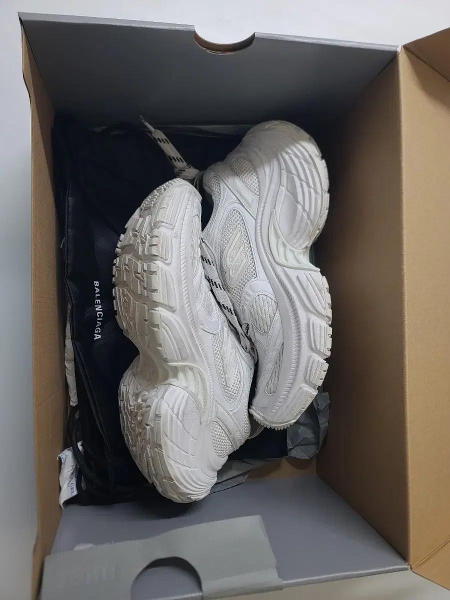 발렌시아가 6xl 화이트 스니커즈