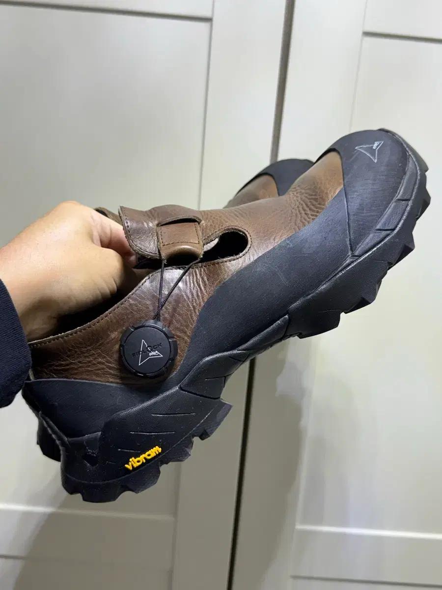 42) 로아 하이킹 팔라 브라운 메리제인