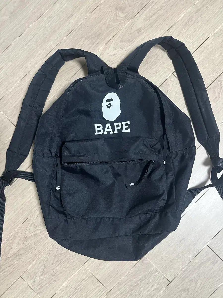 BAPE 베이프 로고 백팩