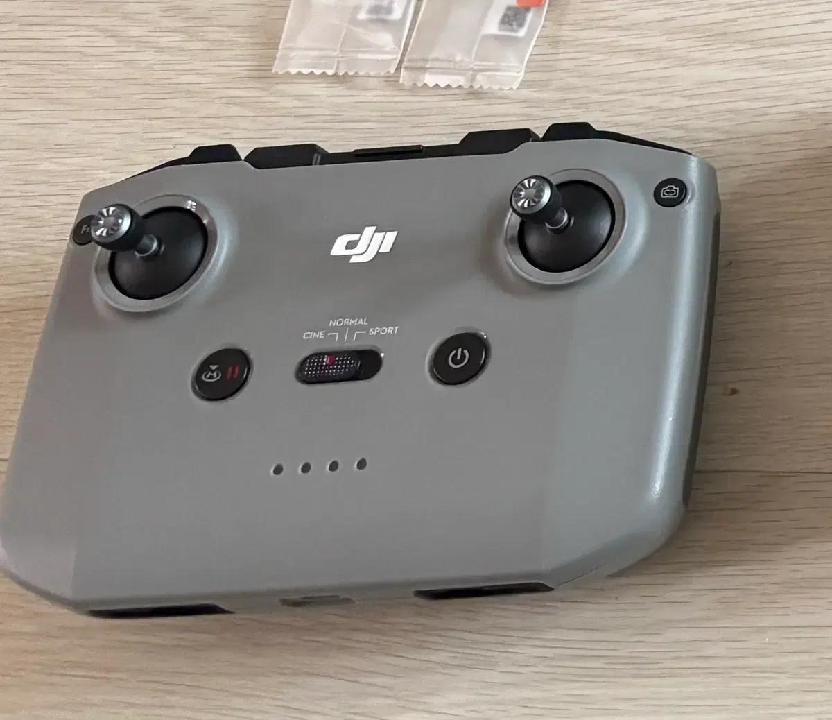 Dji rc-n1조종기 판매합니다
