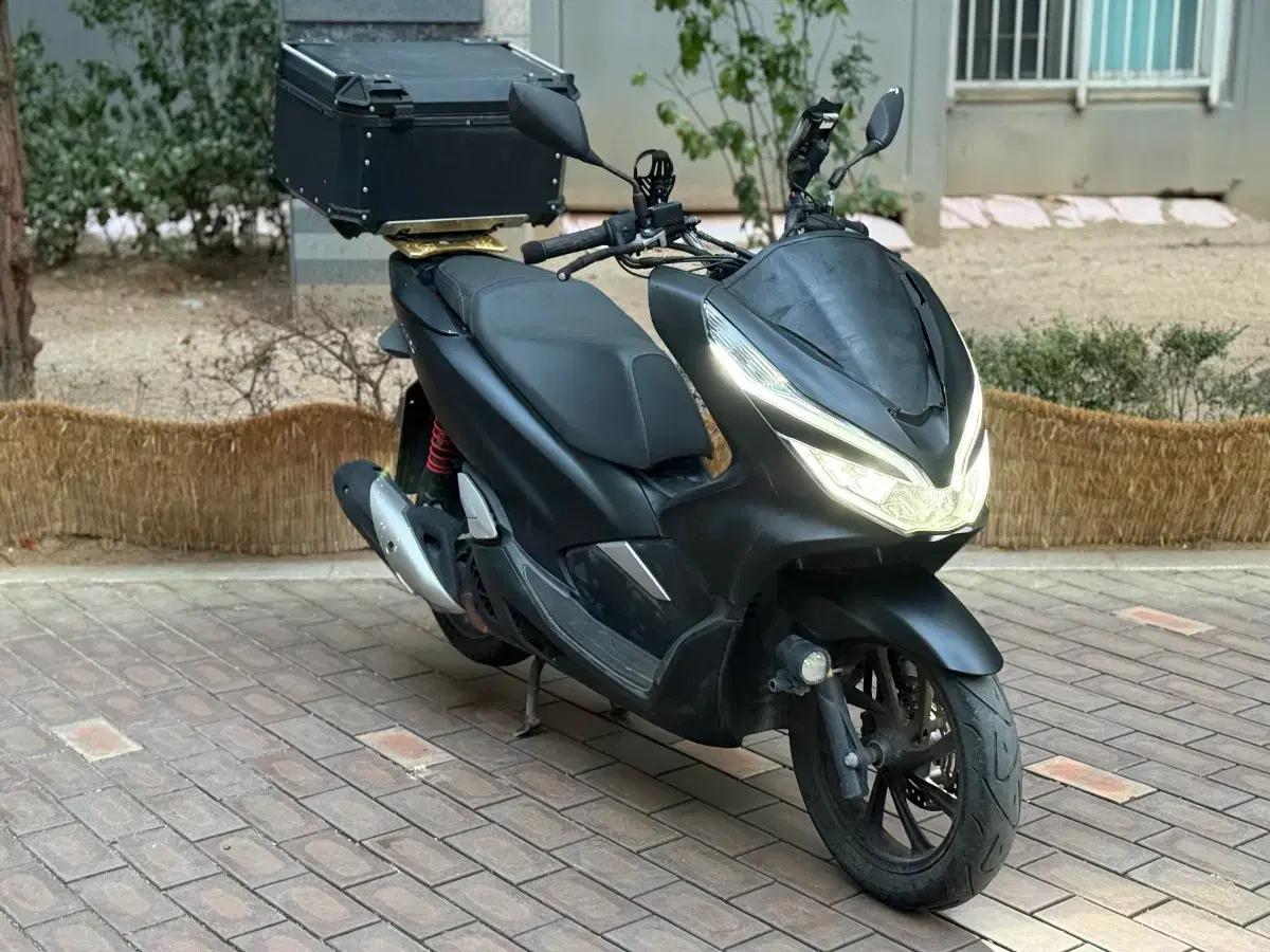 pcx125 20년 7만km 알탑셋팅 엔진상급 저렴히 판매합니다