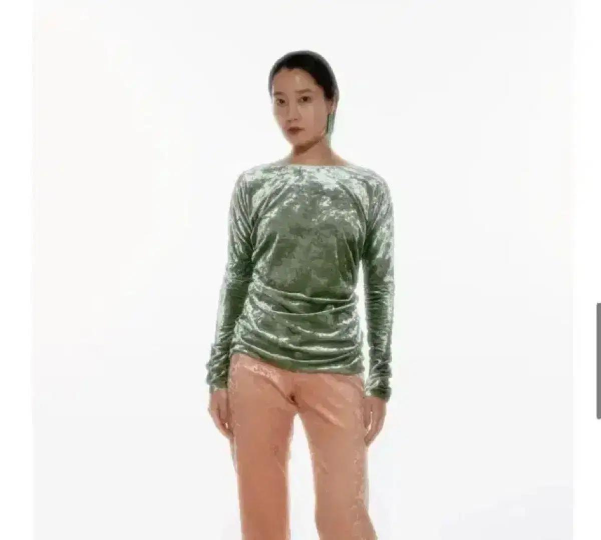 티크-velvet shirring radiance top