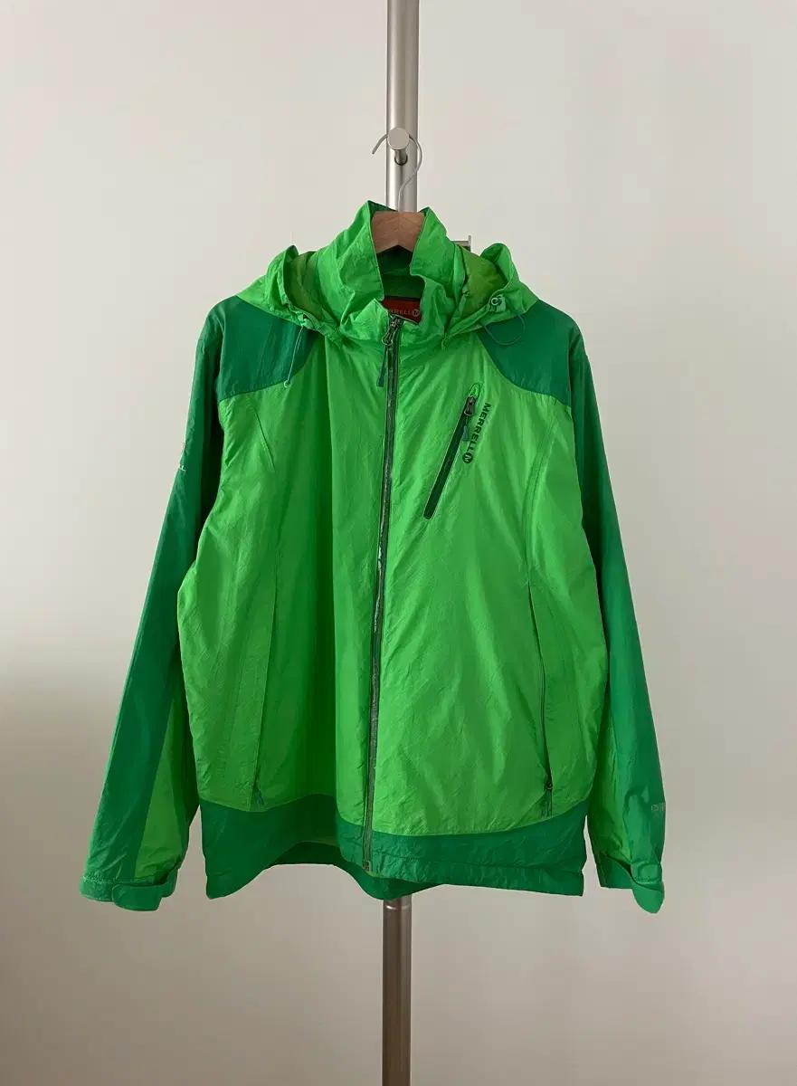 머렐(MERRELL) 바람막이