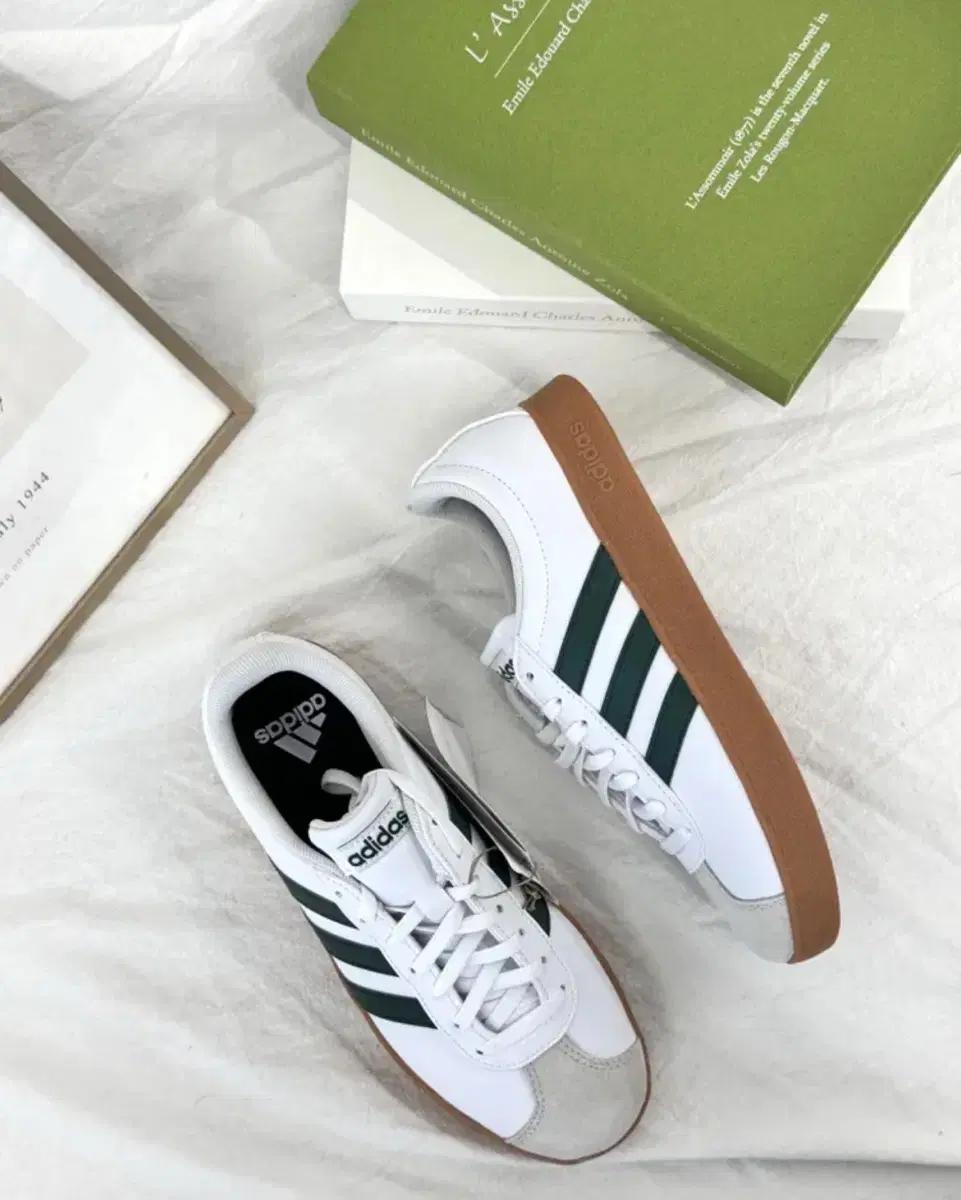 아디다스 VL 코트베이스 화이트 그린
