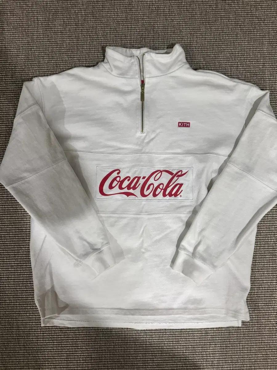 Kith 코카콜라 화이트 하프집업