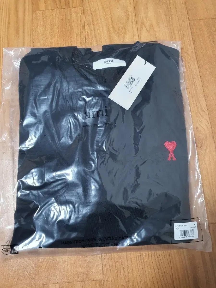 아미 스몰 하트 블랙 맨투맨 티셔츠 XL