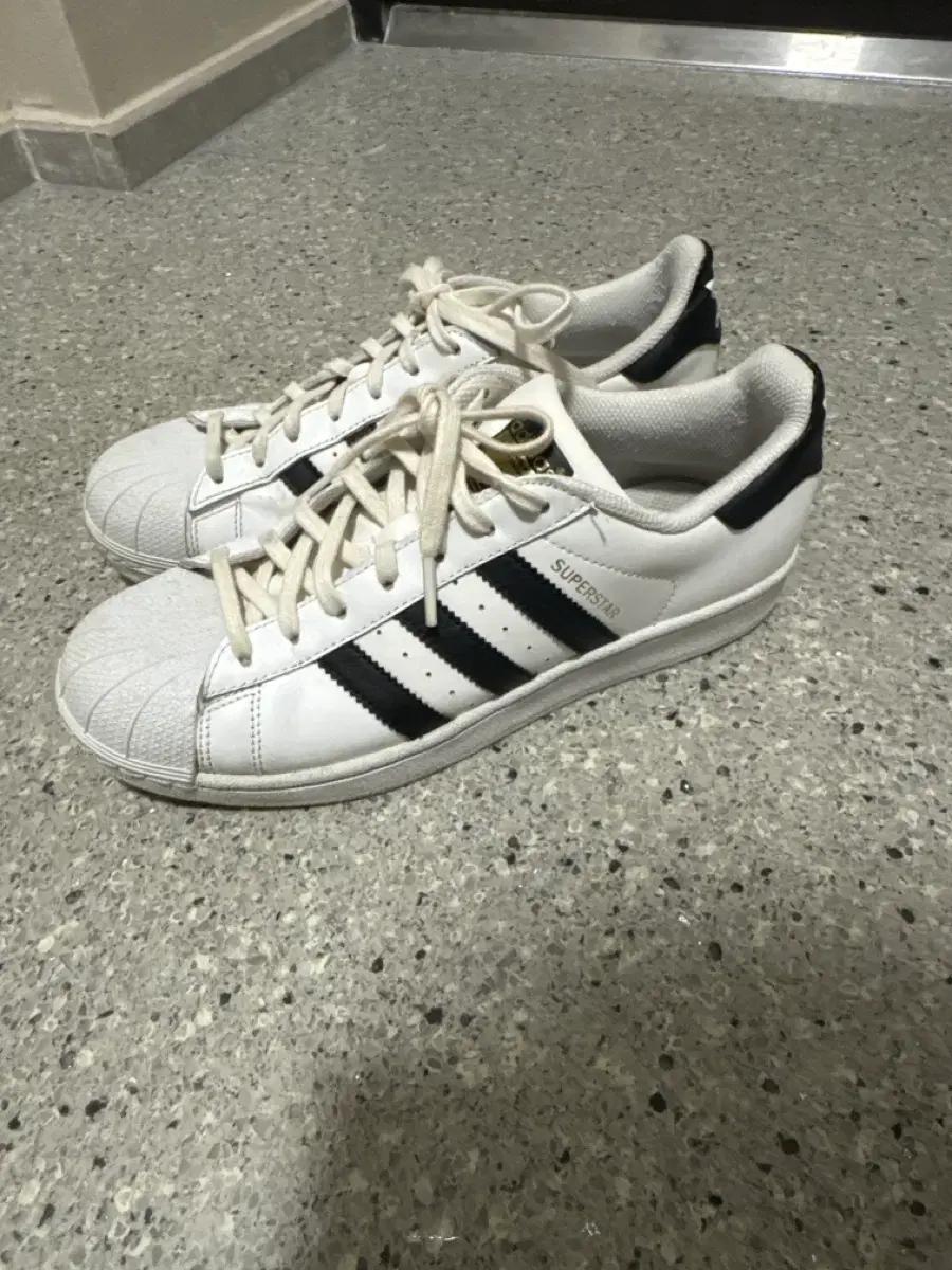 아디다스 슈퍼스타 260
