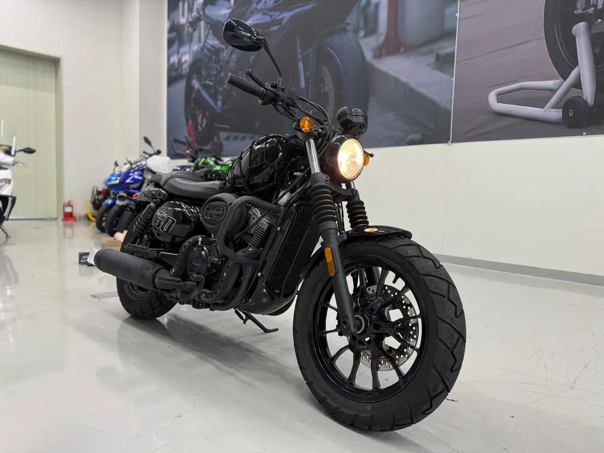 kr 모터스 아퀼라125s 25년식 신차급 184km 최저가 판매합니다.