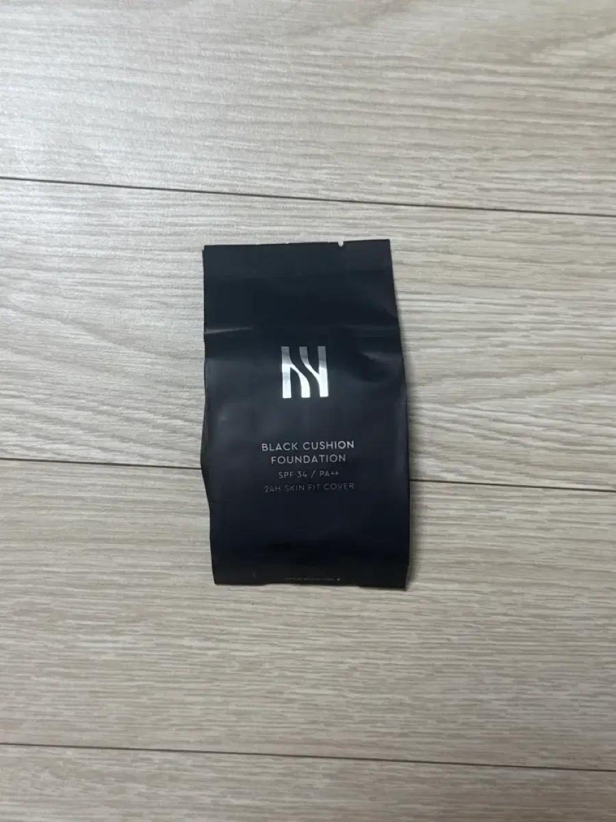 헤라 블랙 쿠션 리필 21n1 바닐라