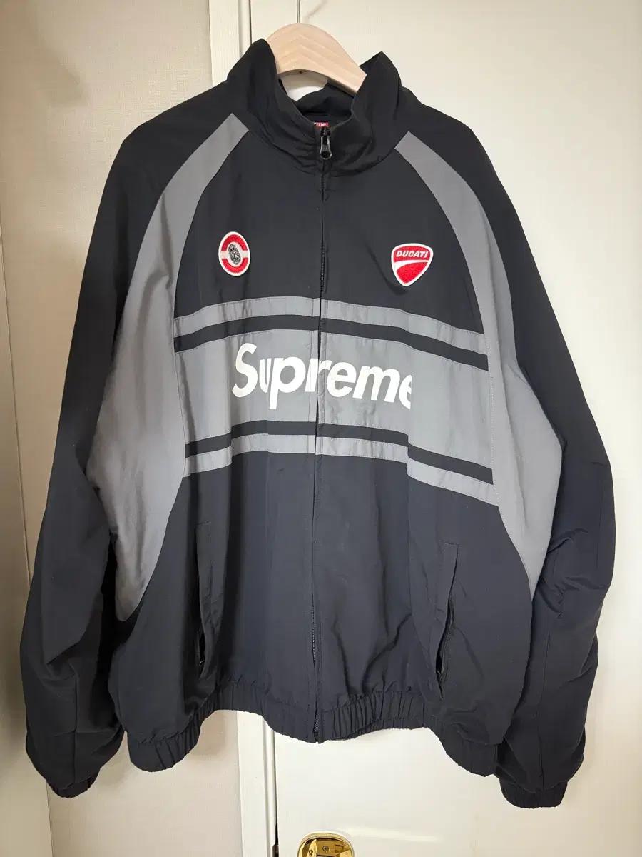 슈프림 Supreme x DUCATI Track Jacket Black