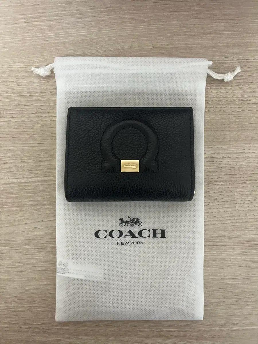 COACH 지갑 팝니다