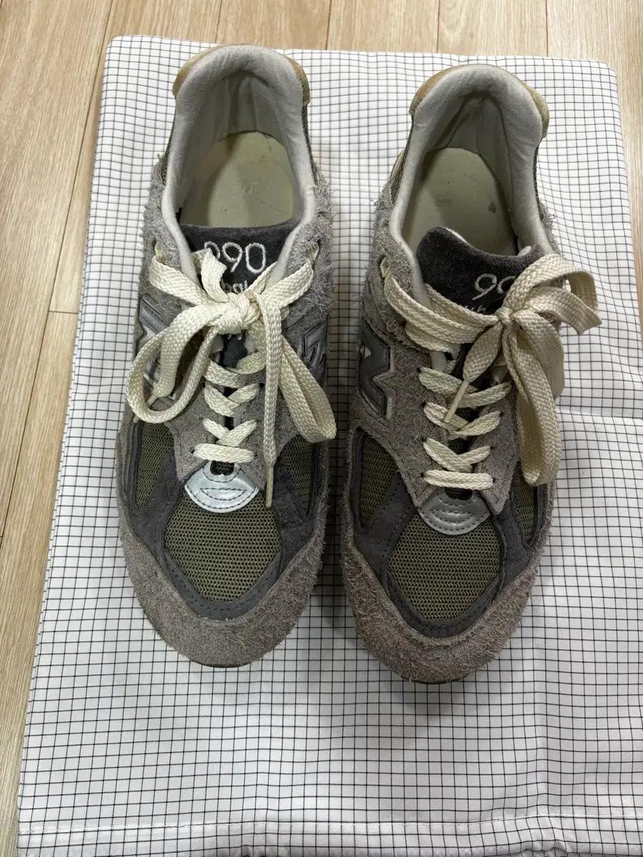 뉴발 990v2 aime leondore 마블 270