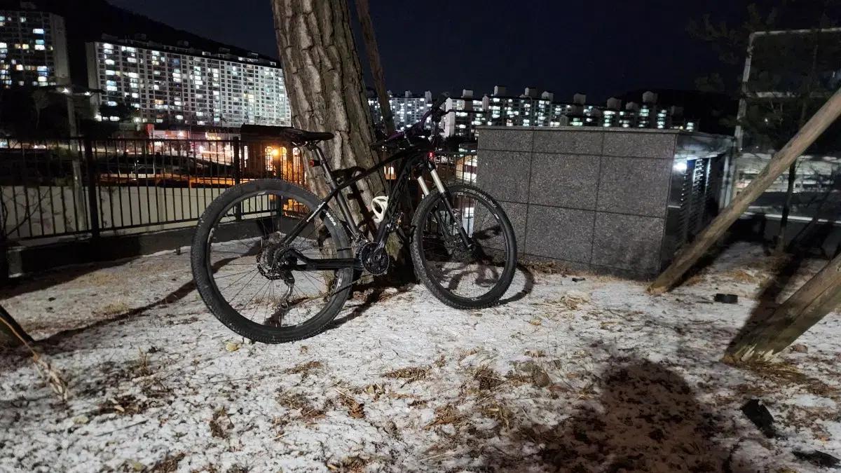 (급처)카본 시마노 데오레 xt 에어샥  mtb 네고 가능