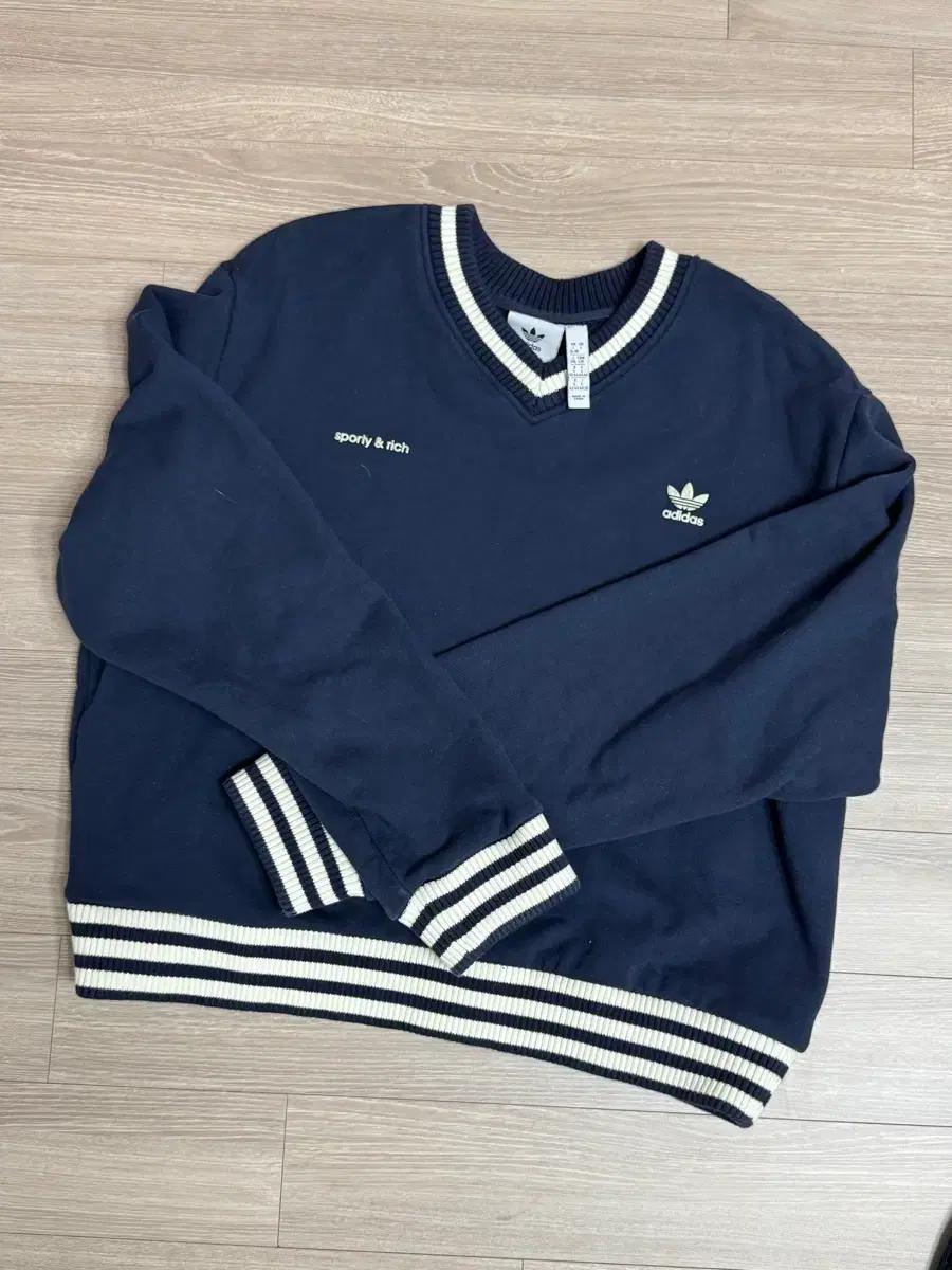 아디다스 Sporty&Rich 네이비 맨투맨