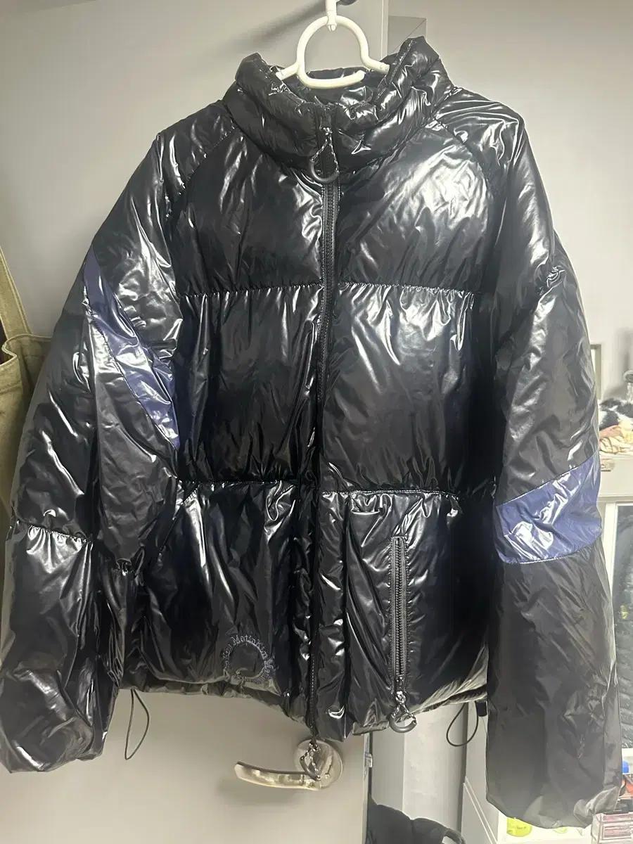 마뗑킴 유광 패딩 오버핏