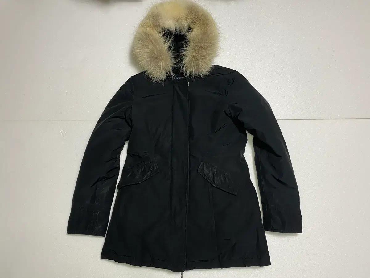 Woolrich 거위털패딩 s(여성용)