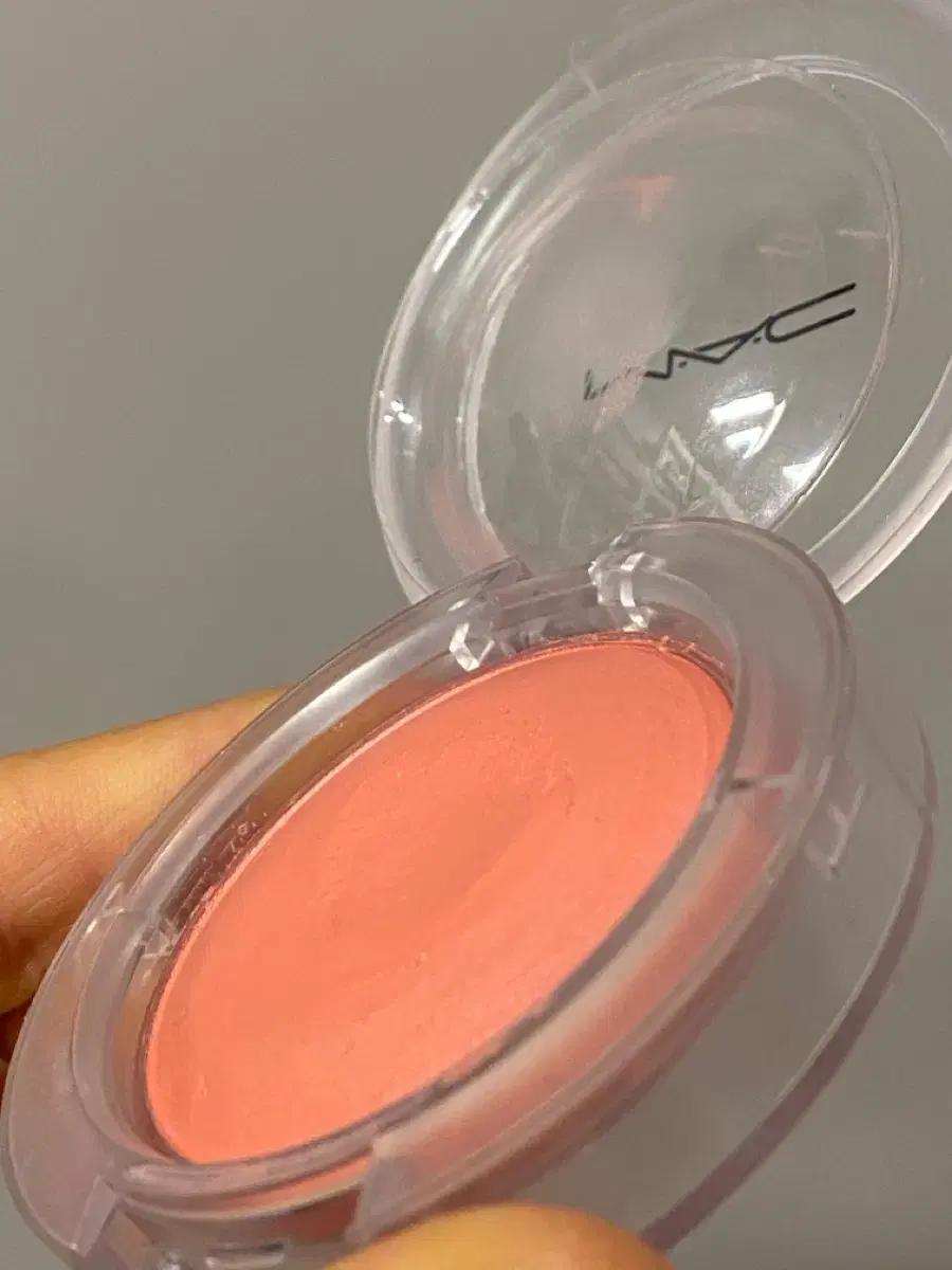 Mac Glow Play Cushiony Blush Cheer Up