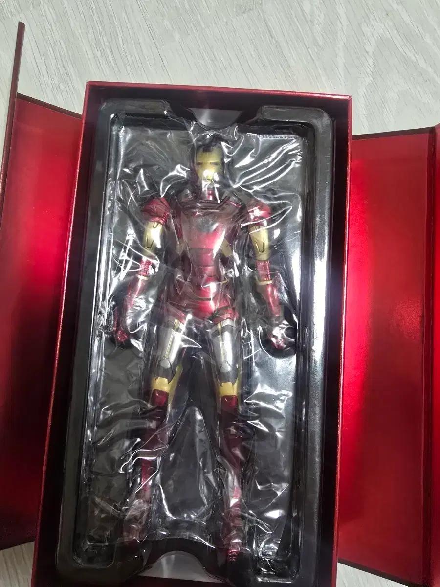 zd toys 아이언맨 마크7 피규어 팝니다